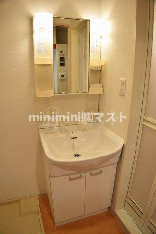 リレイション大国の洗面所