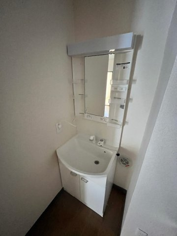 第一木野マンションの洗面所