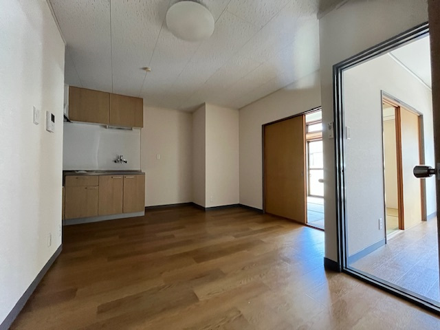 第一木野マンションの居間・リビング