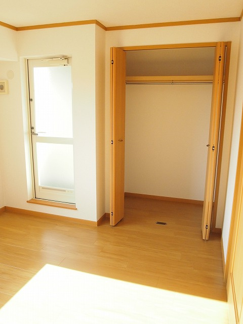 グランデカメリア山の手Ⅱの居間・リビング