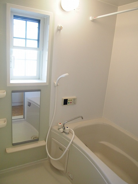 グランデカメリア山の手Ⅱの浴室