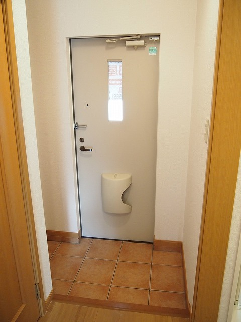 グランデカメリア山の手Ⅱの玄関