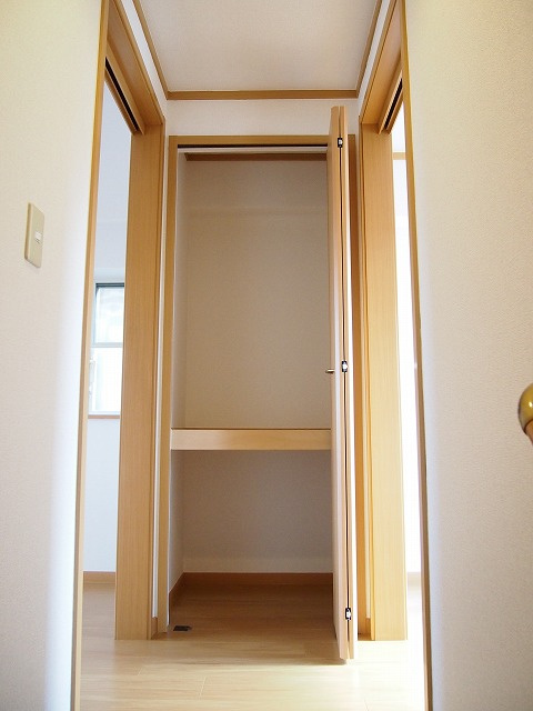 グランデカメリア山の手Ⅱの収納