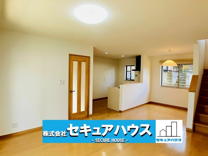 【今から案内可能】愛知郡東郷町大字春木字屋敷　中古戸建