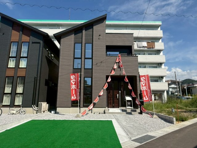 高知市秦南町 新築建売の外観|建物外観を気になさる方へ、見た目の良い物件です