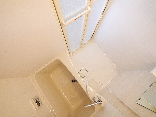 ロイヤル学園前P-Ⅱの浴室|日々の暮らしに欠かせないお風呂です