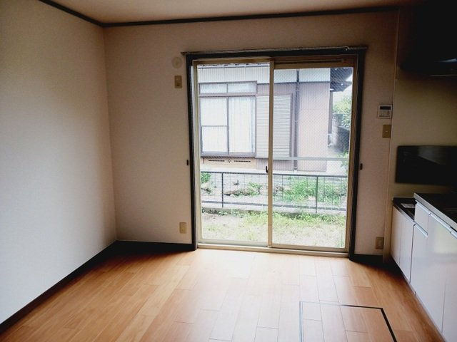 ＤＵＰＬＥＸ国王３５３の居間・リビング