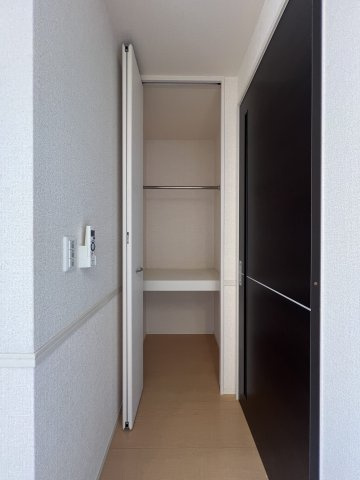 メゾン・シュシュの収納|大きなものも収納できそうです