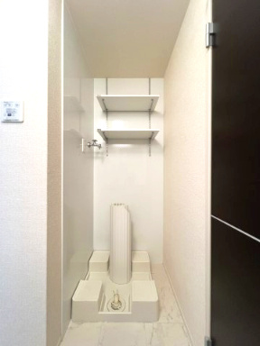 メゾン・シュシュの設備|洗濯機置き場です