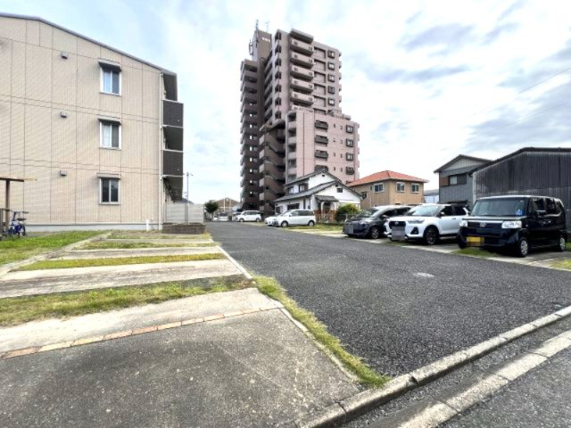 メゾン・シュシュの駐車場|駐車場があります