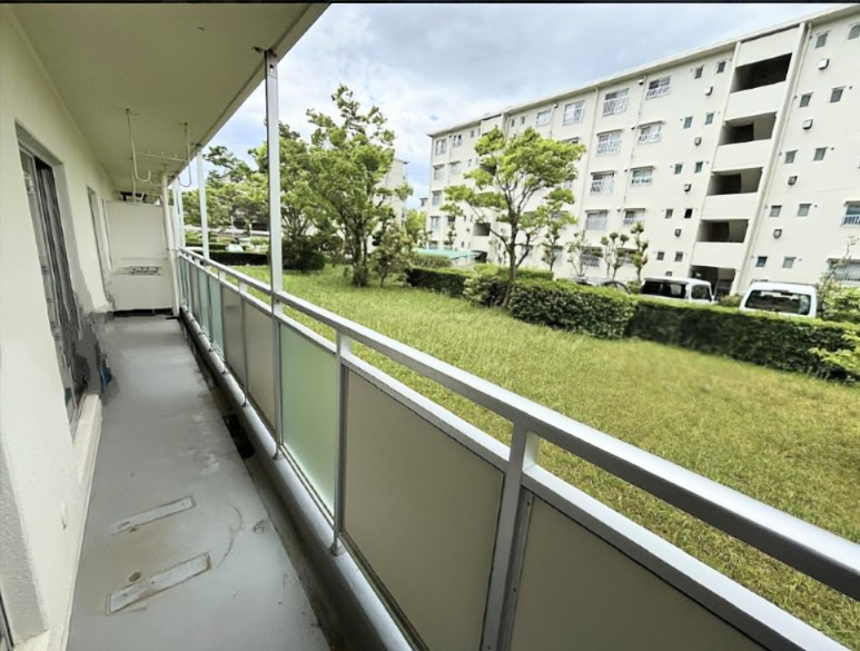 神戸市北区ひよどり台団地のバルコニー