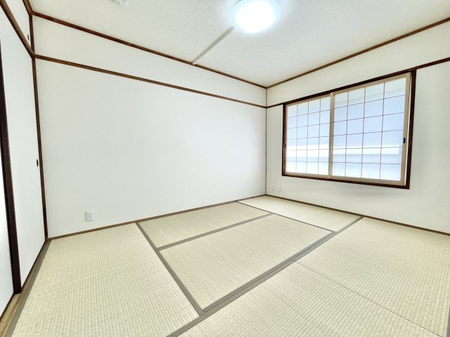 香里三井第四次住宅A30号棟の和室|来客時にも便利な和室付き