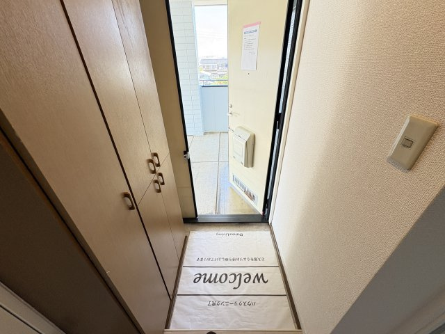 クレール清水の玄関