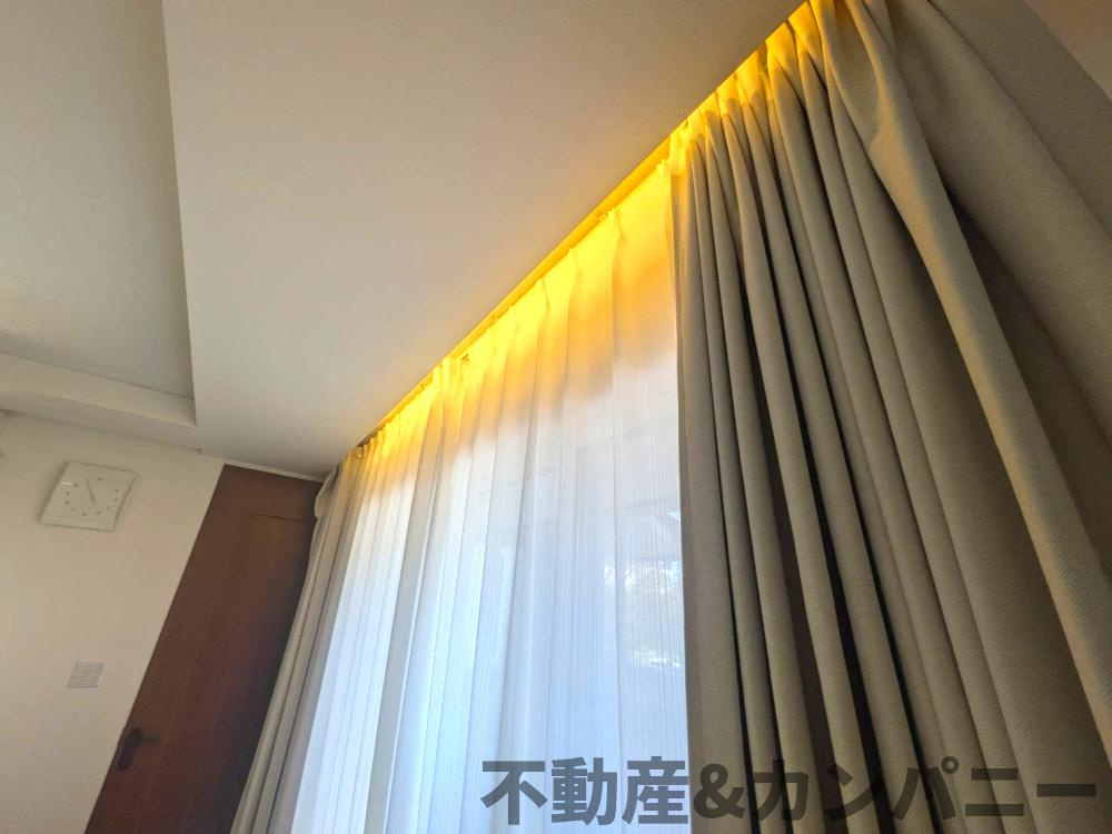 南白水の広々メーターモジュール築15年のおうち！！の内装|間接照明などハウスメーカーのデザイン力が光ります！