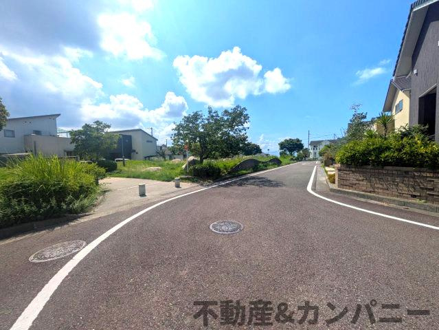 南白水の広々メーターモジュール築15年のおうち！！の周辺|大きな道路です。