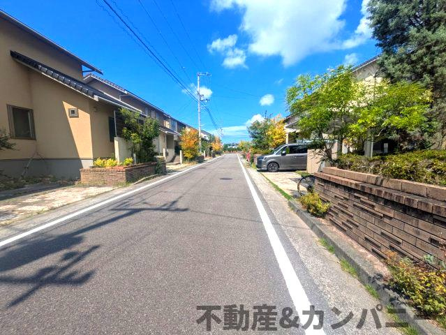 南白水の広々メーターモジュール築15年のおうち！！の前面道路含む現地写真|前面道路含む現地写真です