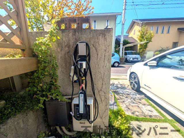 南白水の広々メーターモジュール築15年のおうち！！のエントランス|EVコンセント付きです