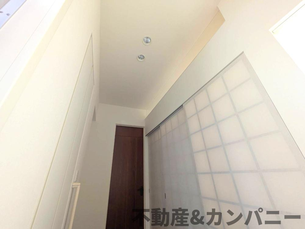 南白水の広々メーターモジュール築15年のおうち！！の内装|天井高い！電気つけなくても明るいです