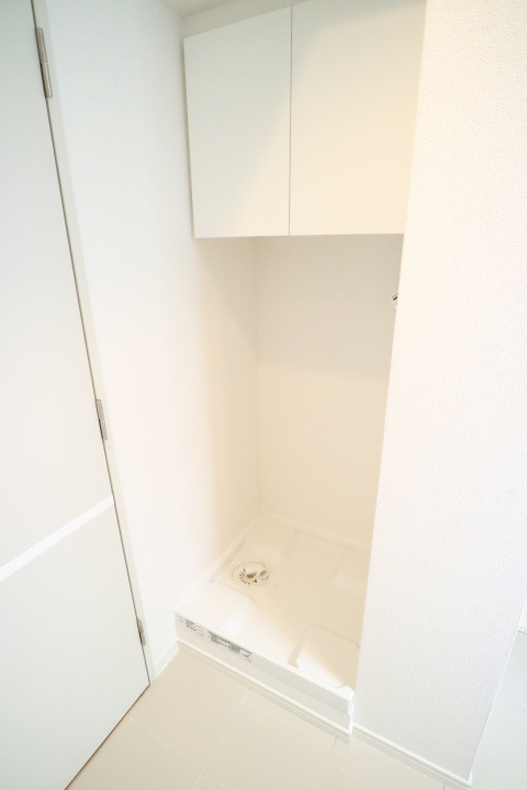 プライムアーバン四谷外苑東の設備|洗濯機置き場※参考写真