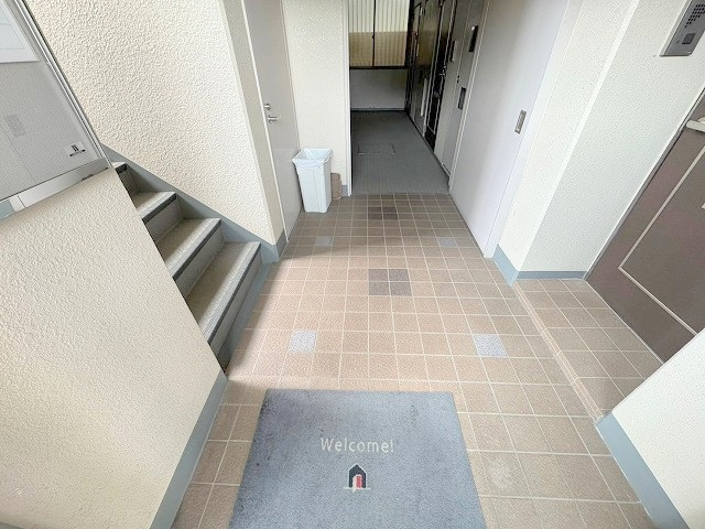 ルミナリィ上新庄のロビー