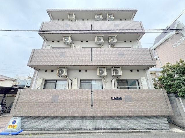 ルミナリィ上新庄の外観