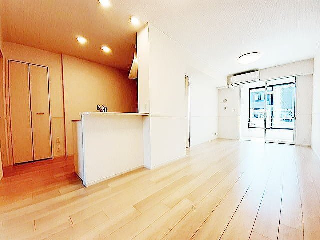 サンライズ桜町Ｂの居間・リビング