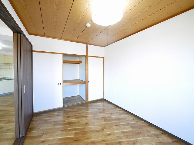 タワーア・ラ・モードの洋室