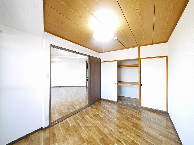 タワーア・ラ・モードの洋室