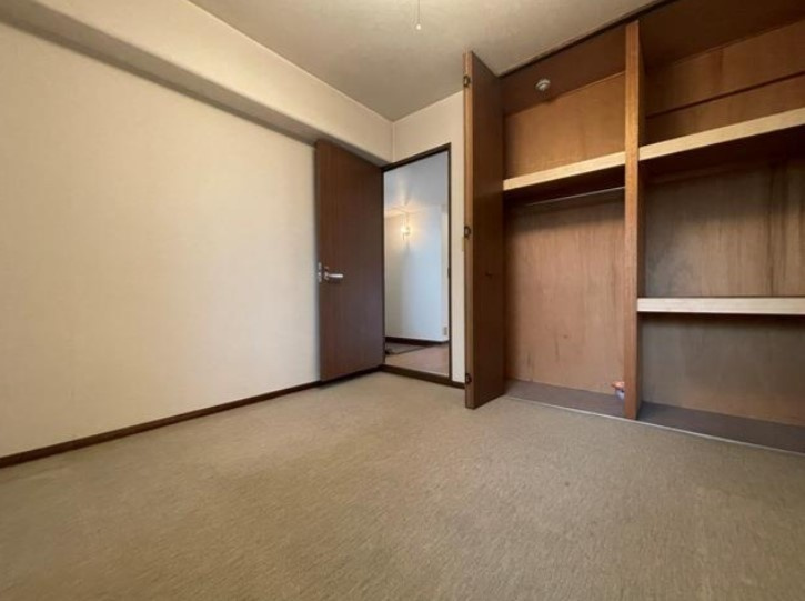 ローレル東生駒の収納