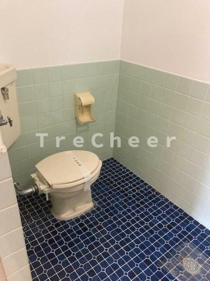 第二請地ビルのトイレ