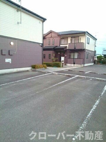 コートヤード　Ｂの駐車場