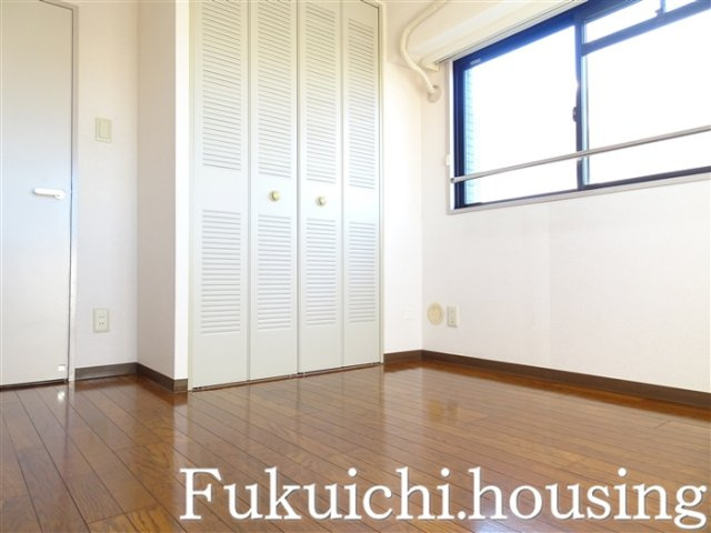 パレス藤の寝室