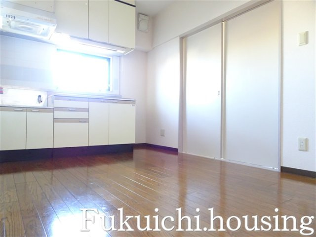 パレス藤の居間・リビング