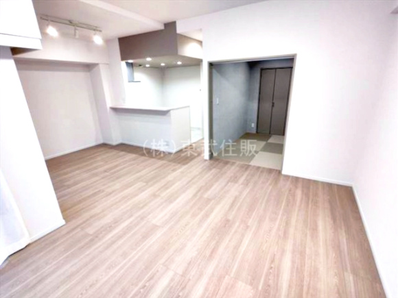 【居間・リビング】 | アイムふじみ野東弐番館 | 日当たりの良いリビングダイニングです