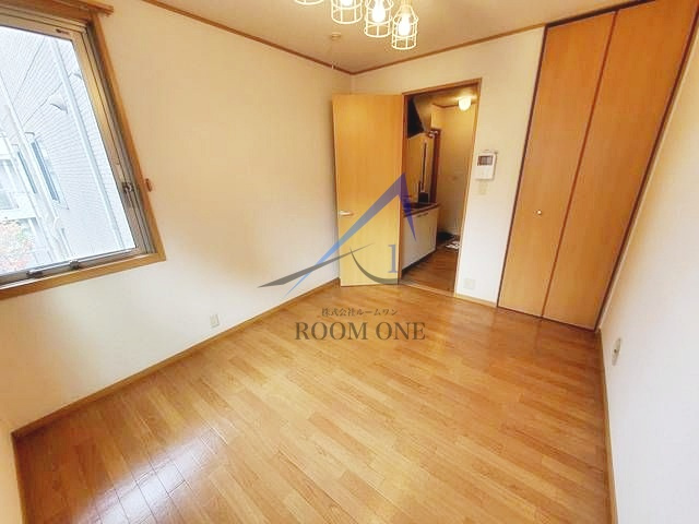 ヴィラロイヤルの寝室|寝室です。