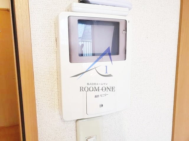 ヴィラロイヤルのセキュリティ|モニター付きインターホンです。