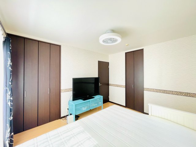 あきる野市平沢　オール電化付 中古戸建の洋室|2階洋室