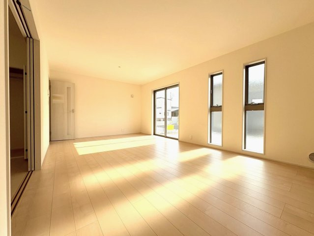リーブルガーデン　岐阜市西鶉　全5区画分譲の居間・リビング|リビング別角度です。