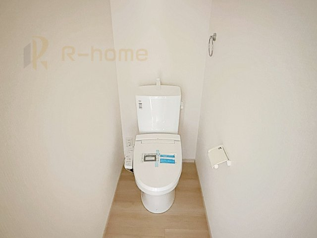 つくば市今鹿島9期　新築戸建て　3号棟のトイレ|温水洗浄便座付きのトイレ。