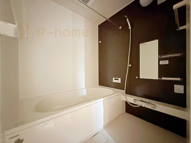 つくば市今鹿島9期　新築戸建て　3号棟の浴室|１坪タイプの大きなお風呂で、小さなお子様とご一緒に入浴いただける広さです！