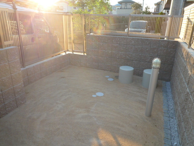 ＲＥＶＥＲＡＦＦＩＮＥのその他共用部分|★専用のドッグラン付き★　★入居者との情報交換の場にも★