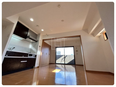 【居間・リビング】 | リーガル南堀江 | リーガル南堀江　ダイニングスペース