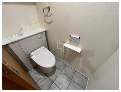 【トイレ】 | リーガル南堀江 | リーガル南堀江　温水洗浄便座