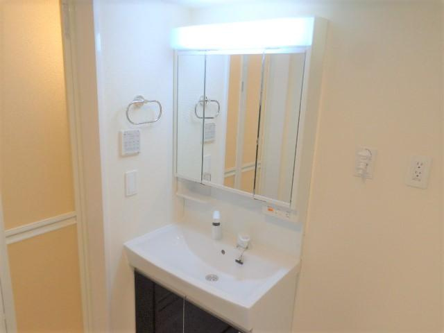 ルミナスＡの洗面所|洗髪洗面化粧台（イメージ）