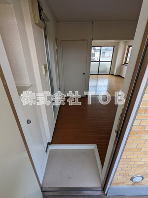 【玄関】 | ハローハイムⅡ | ※別号室参考写真