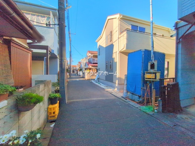 入間市東藤沢5丁目・全1棟　新築一戸建　A号棟の前面道路含む現地写真|現地写真　2025年10月14日撮影