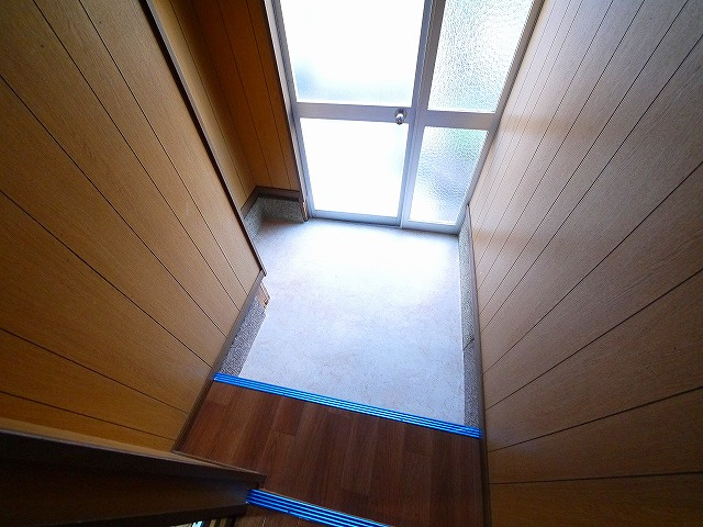 奈良県大和郡山市柳町　戸建の玄関|シンプルで使いやすい玄関です