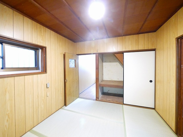 奈良県大和郡山市柳町　戸建の和室|ゆったりとくつろげる和室です