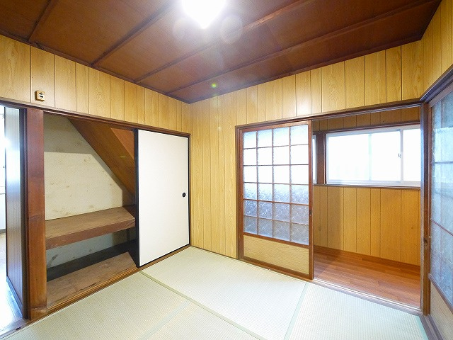 奈良県大和郡山市柳町　戸建の和室|和室ならではの温かな和の空間で寛ぎの時間を過ごせます