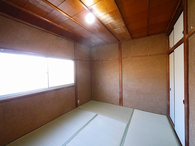 奈良県大和郡山市柳町　戸建の和室|和室があれば客間としても活用できます